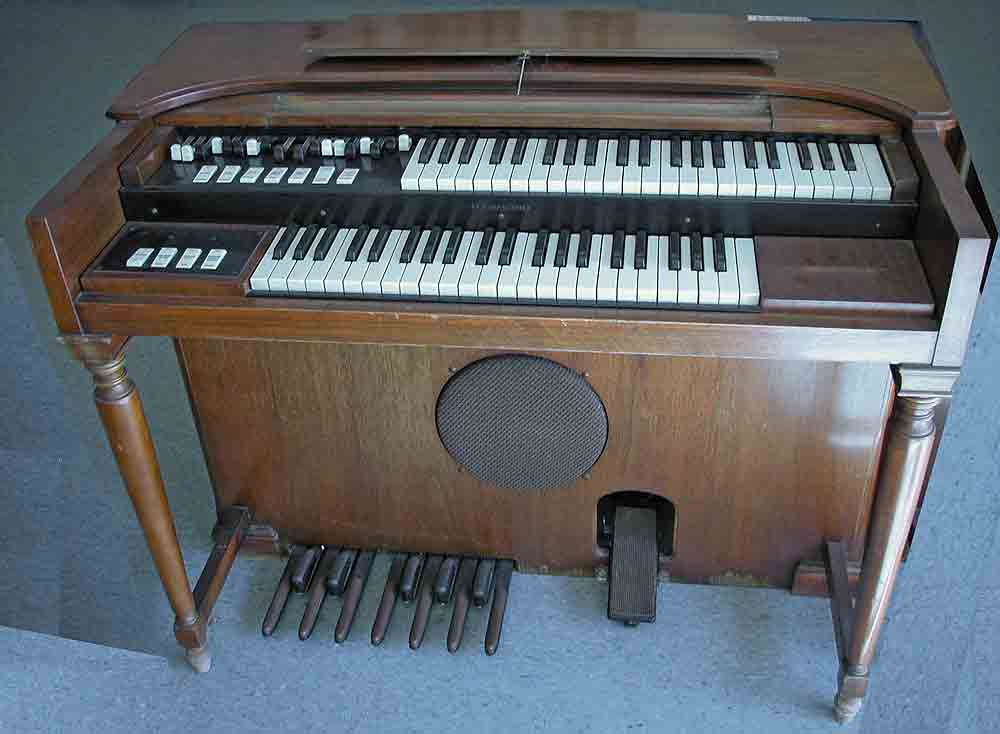EARLY MUSICAL INSTRUMENTS MUSIC TREASURES REFERENCES TO KEYBOARDS